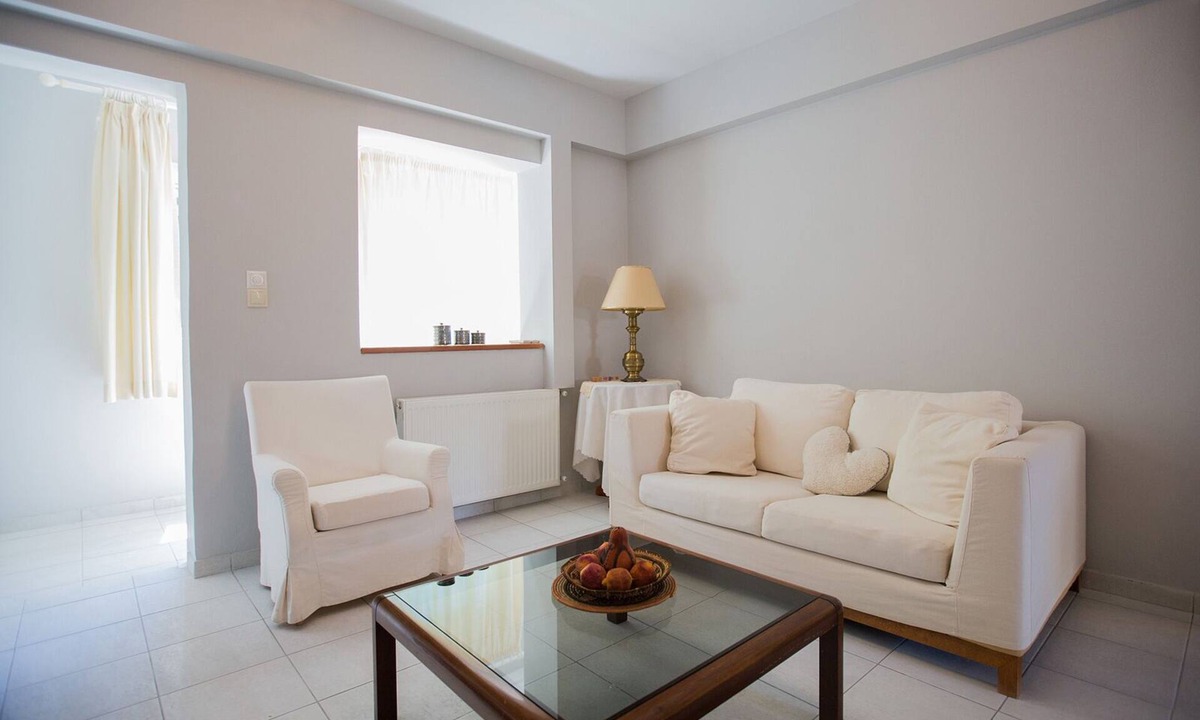Loutraki Apartment | Sofía Luxury Residence. Elegant 3BR escape in Loutraki, walk to beach & cafés