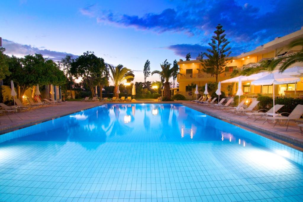 Malia Resort | Solimar Ruby
