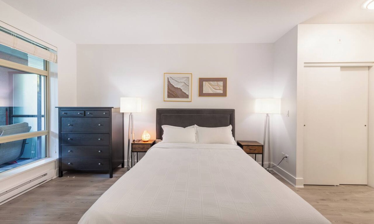 Vancouver Condo | Spacious Modern 3BR Condo at UBC - Ideal for Families & Scholars