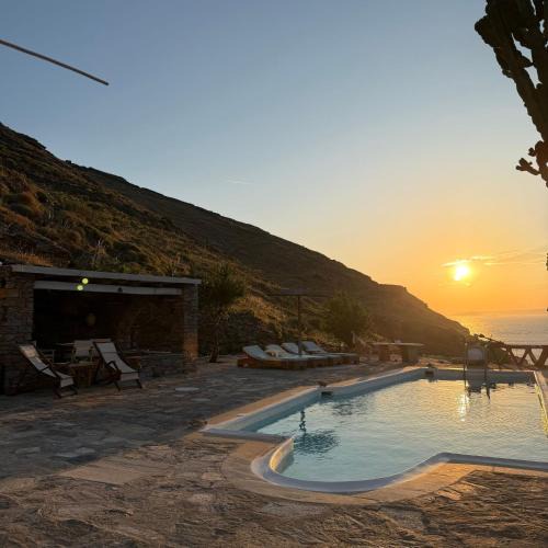 Pisses Villa | Sun Holiday Kea Private Pool Sea View