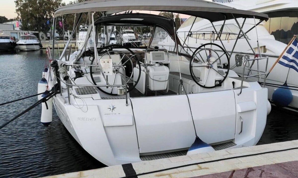 Elefsina Boat Rental | Sun-Kissed Sailing Adventure in the Serene Saronic Islands
