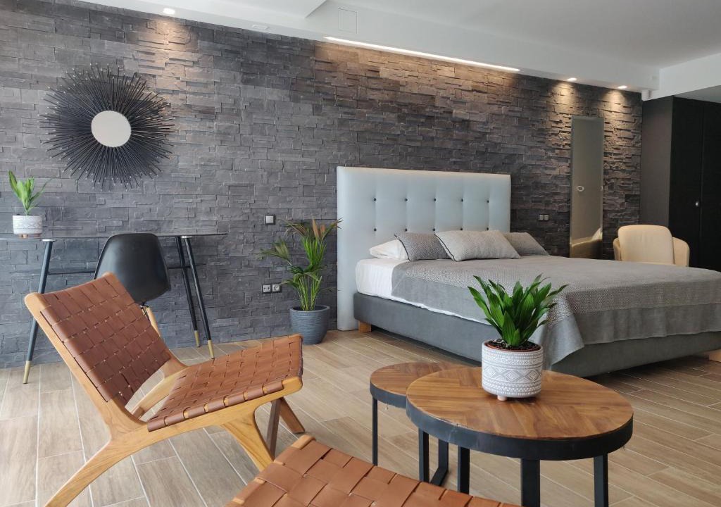 Gazi Apartment | Sunny new lovely apartment 60 meters from the metro