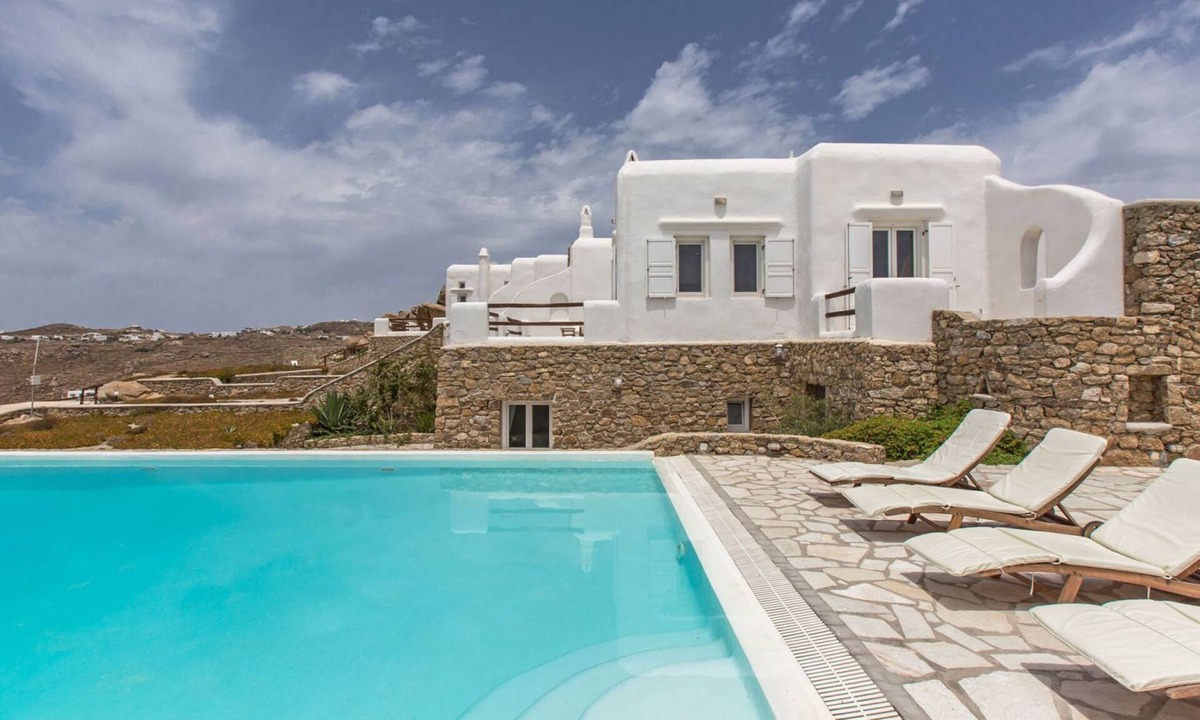 Plintri Villa | Super Paradise Villas by Fantasia Villas