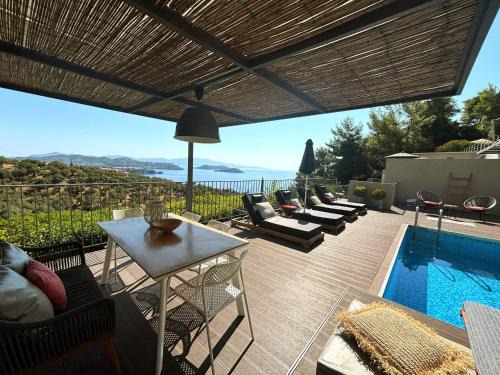 Katsarou Villa | Superior 3-Bedroom Villa Cassiope with Private Pool and Breathtaking Sea Views