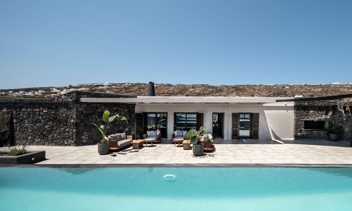 Kamari Villa | Superior Villa with Private Pool