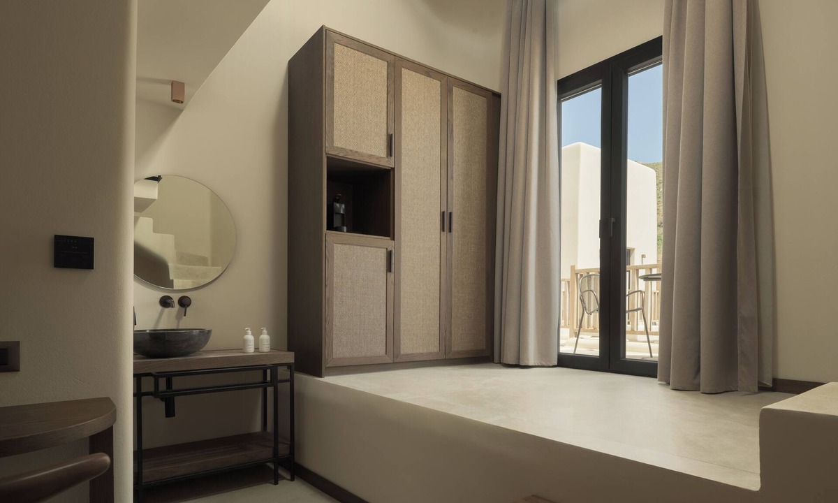 Mikri Vigla Hotel | The Key