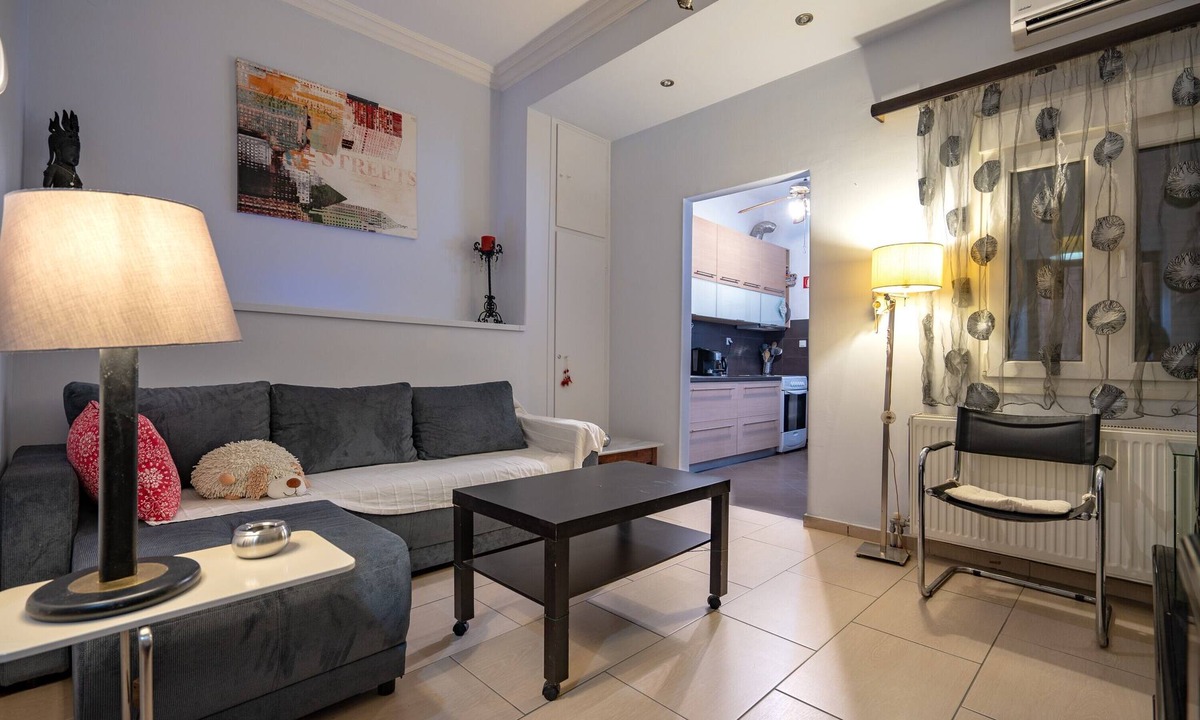 Nea Ionia Apartment | Top-Floor Apt with Private Patio- Nea Ionia by ΜΡS
