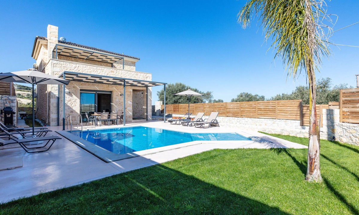 Adele Villa | Vera Natura Villa II, with Pool, BBQ & Playground, Close to Beach & Shops