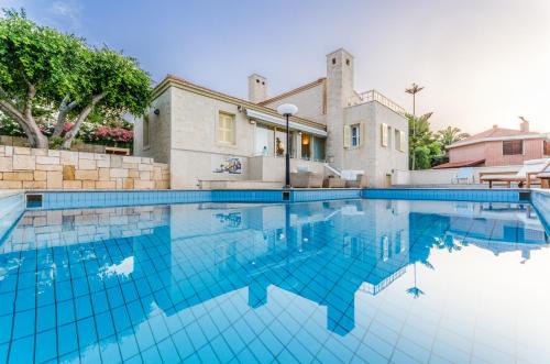Anissaras Villa | Villa Anna Maria - 3 Bedroom, Private Pool - Sleeps 8