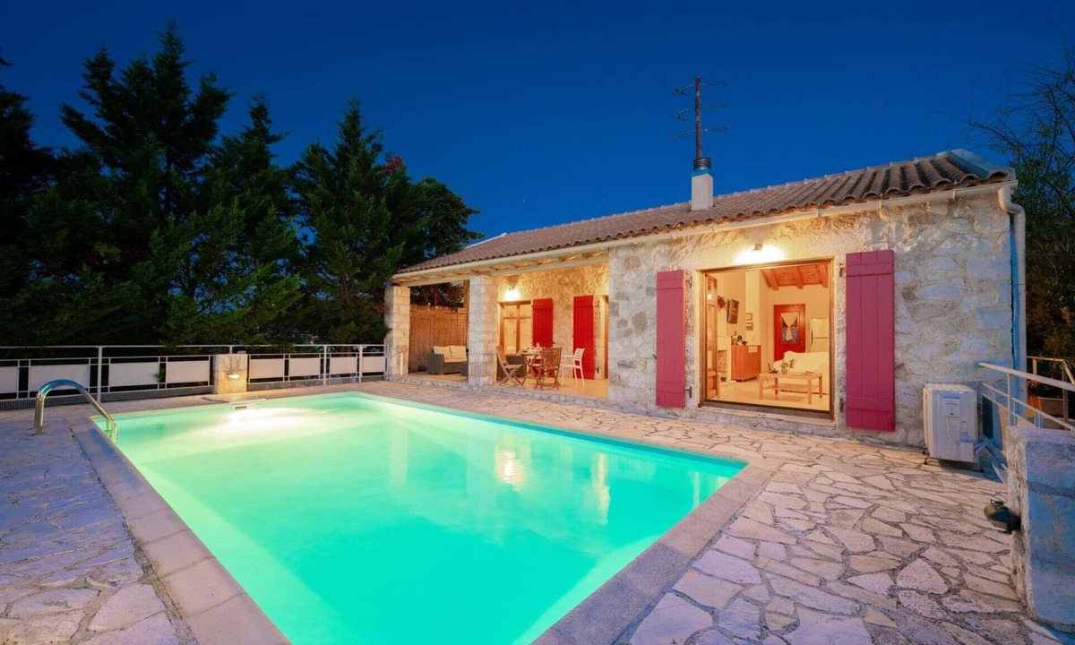 Antipata Villa | Villa Delfini by Villa Plus