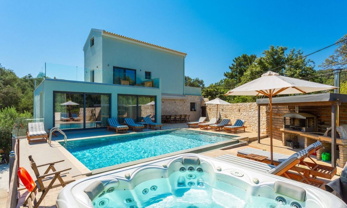Petaleia Villa | Villa Eleanna - Six Bedroom Villa, Sleeps 14