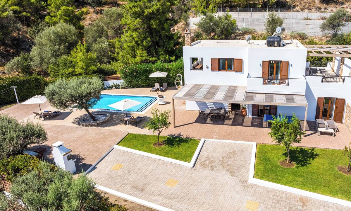 Vlicha Villa | Villa Krini Selini - Three Bedroom Villa, Sleeps 6
