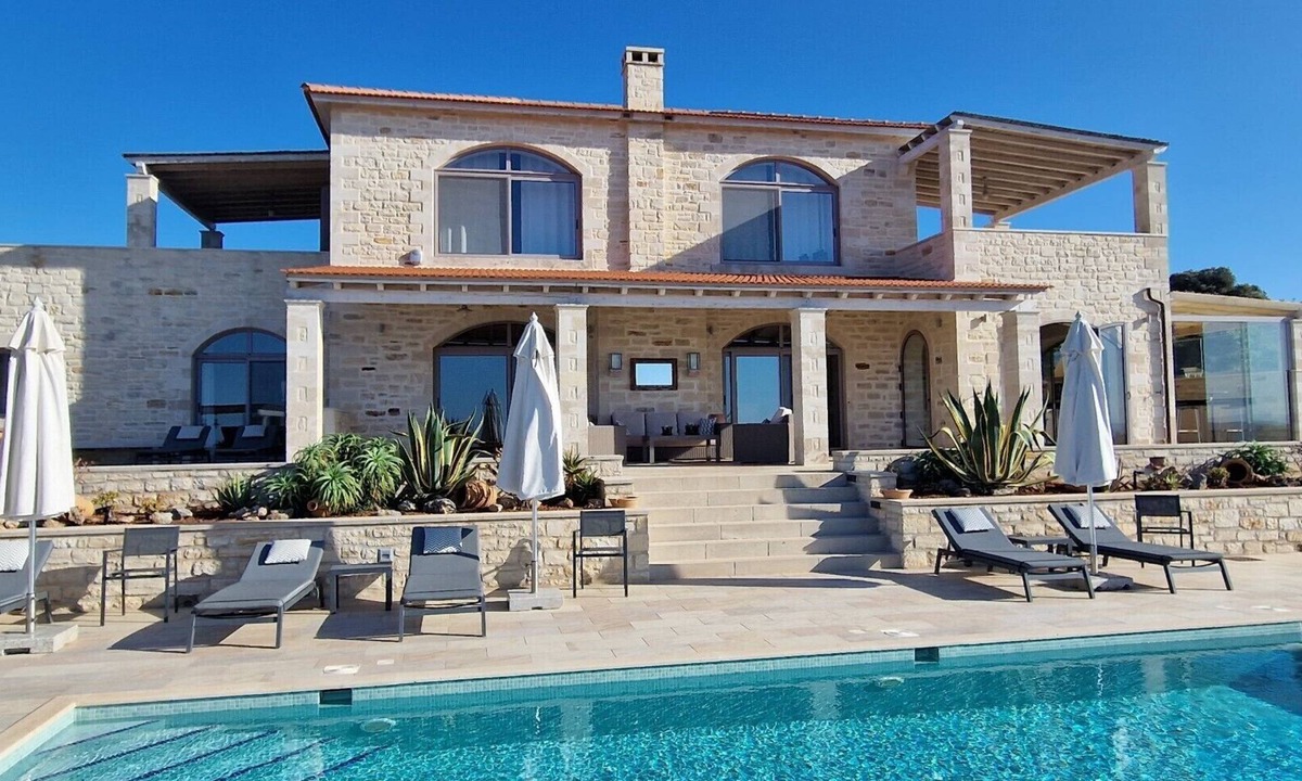 Atsipopoulo Villa | Villa Stella absolute privacy in a secluded location with Heatable pool