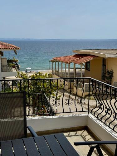 Kalyves Polygyrou Apartment | VillaKaliba BEACHFRONT HOUSE