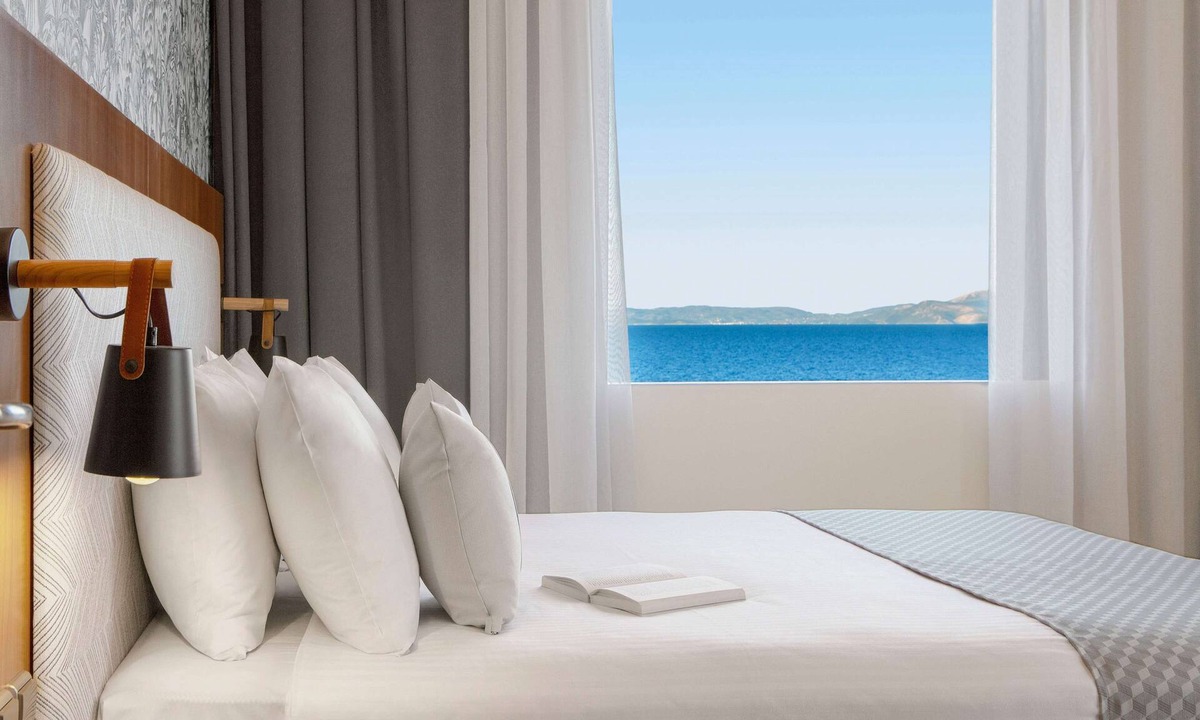 Mati Hotel | Zeus Essence Ramada by Wyndham Athens