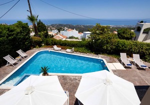 300 m² Villa ∙ 5 bedrooms ∙ 13 guests