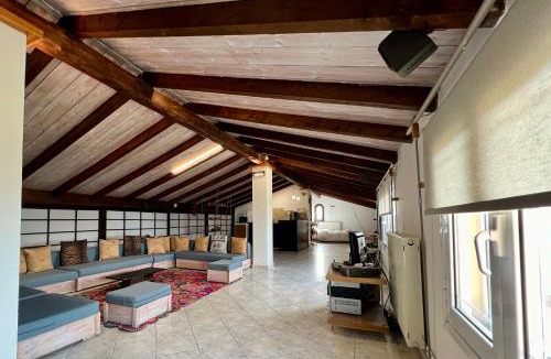 Alykes Apartment | Ξύλο Μεταλο γυαλί