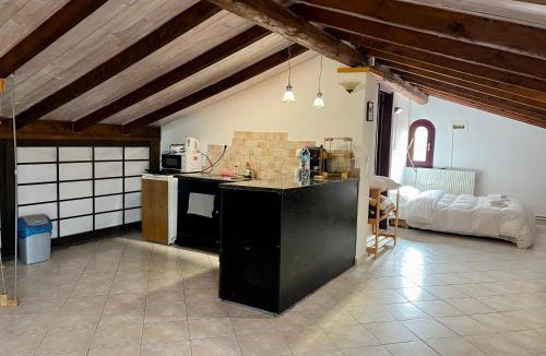 Alykes Apartment | Ξύλο Μεταλο γυαλί