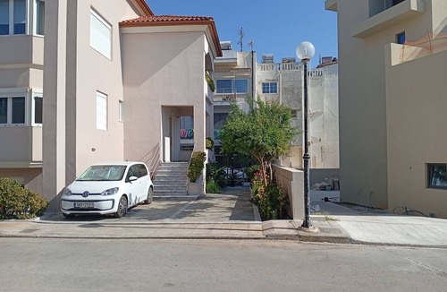 Nea Chora Apartment | 34m² studio — 90m from the beach in Chania —Self Check‑in, balcony, Fast WiFi
