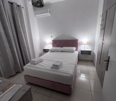 Agios Onoufrios Apartment | 4 seasons apartment 102 eco