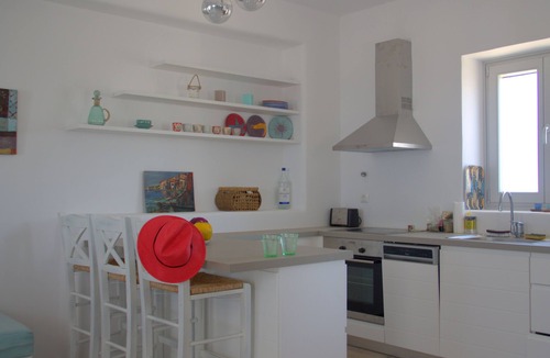 Plaka Villa | 800m from the beach. Amazing views. Agia Anna location