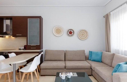 Adelianos Kampos Hotel | Adele Riva : Suite with King-Size Bed and Ocean View