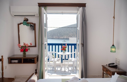 Apollonas Hotel | Adonis Hotel Naxos