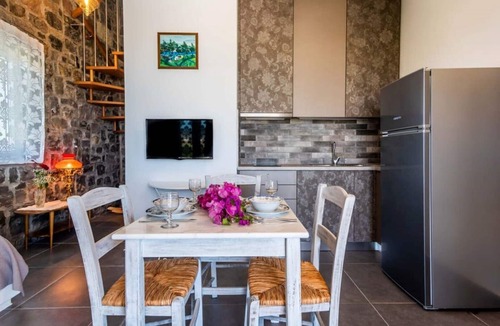 Milos House | Aegiis maisonnettes-Obsidian