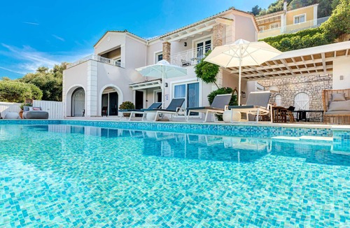 Agios Stefanos Villa | Agios Stefanos Bay - Villa Dimitris