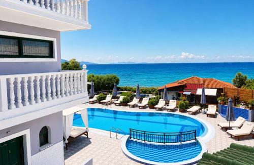 Amoudi Apartment | Amarylis Beachfront Studios