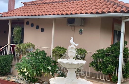 Evrotas House | Amazing Mountain View, Comfy Warm Landscaping, Relaxed Atmosphere& Great Hosts