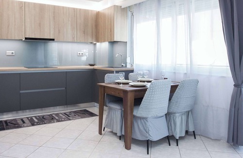 Dafni-Ymittos Apartment | Andri's Luxury suite