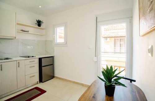 Kavos Apartment | Angelina Studios