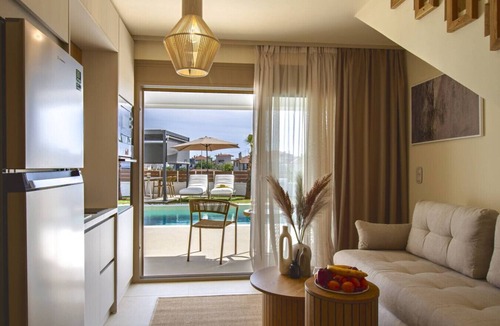 Flogita Villa | Anna Luxury Villa by TravelPro