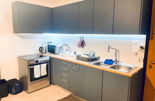 Aegina Apartment | Apartment 'Aegina Luxury' with Mountain View, Wi-Fi and Air Conditioning