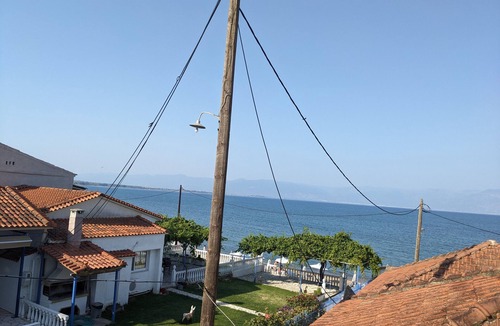 Messini Apartment | Apartment 'Kagias 2' with Sea View, Wi-Fi and Air Conditioning