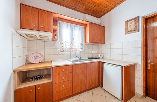 Kavos Apartment | Apartment 'Quadruple Standard Aparment 1' with Shared Terrace, Wi-Fi and Air Conditioning