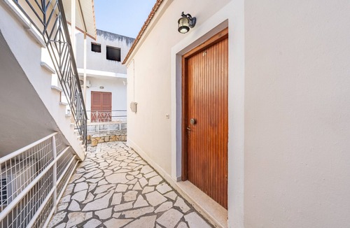 Kavos Apartment | Apartment 'Quadruple Standard Aparment 1' with Shared Terrace, Wi-Fi and Air Conditioning
