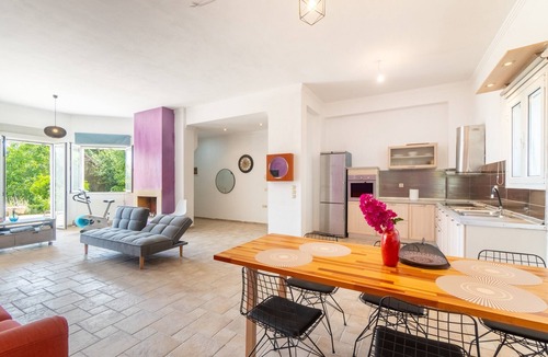 Kontokali Apartment | Apartment 'Teachers' House' with Sea View, Wi-Fi and Air Conditioning