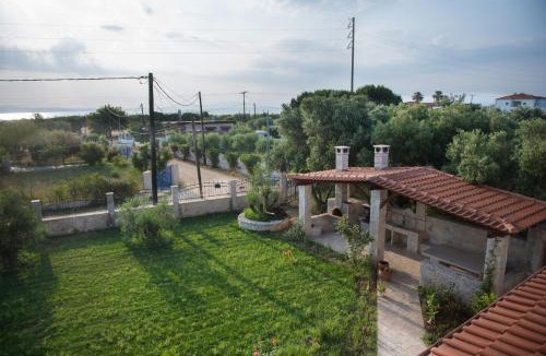 Portes Apartment | Apartments in a villa by the beautiful sea bay