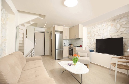 Pallini Villa | Aquaris