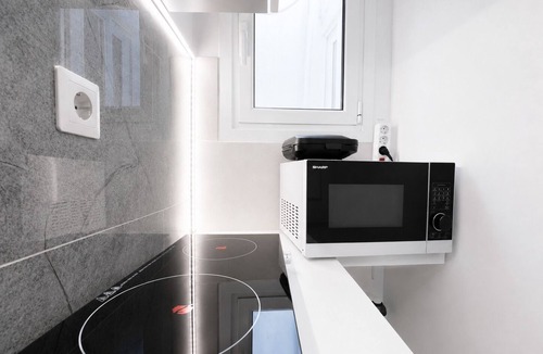 Nikaia-Agios Ioannis Rentis Apartment | Athens Explorer Studio Near Transit by ΜΡS