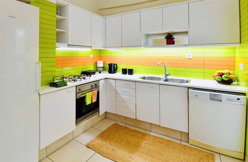 Dafni Apartment | Athens Garden Retreat - Walk to Metro by ΜΡS