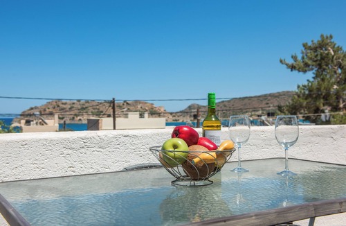Plaka House | Athina Villas