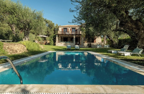 Lithakia House | Authentic 5-Bedroom Stone Villa with Private Pool in marvelous Zakynthos.