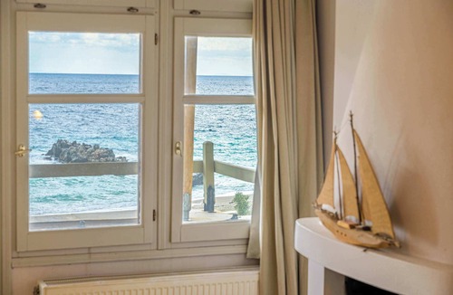Papa Nero Apartment | Beachfront Pelion Getaway - Cozy Summer Sanctuary