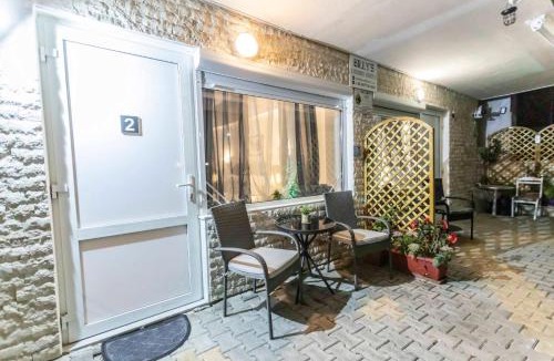 Kriopigi Hotel | Billy's Luxury Suites in Kriopigi