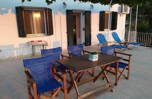 Longos House | Captain's House (2-bedroom traditional villa)