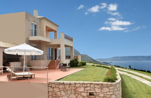 Megala Chorafia House | Casa Minervos | Unique Views