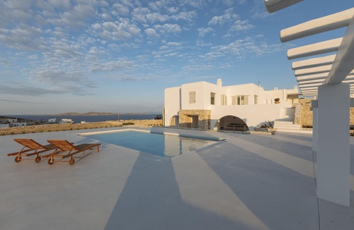 Kanalia Villa | Chef included by Fantasia Villas: Conza Villa